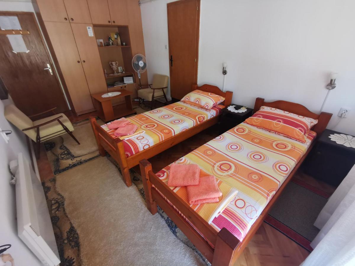 ואליג'בו Apartments Domacinstvo Nikolic מראה חיצוני תמונה