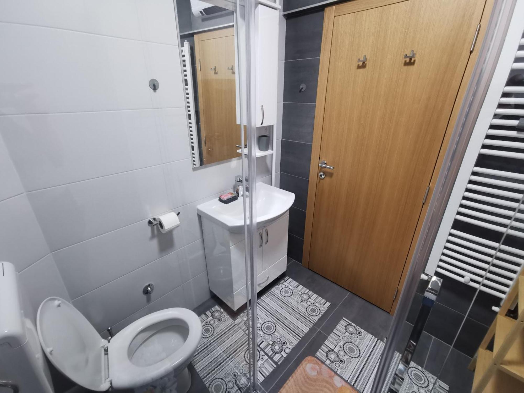 ואליג'בו Apartments Domacinstvo Nikolic מראה חיצוני תמונה